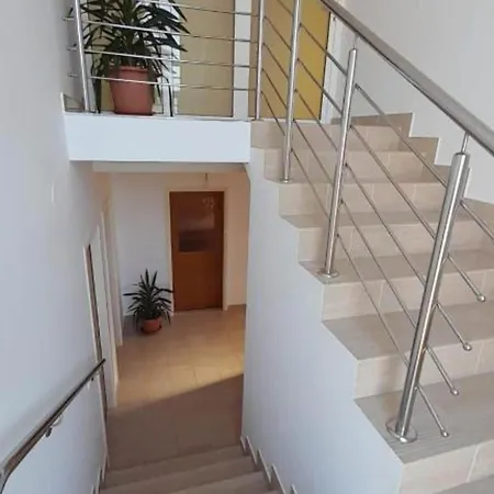 Four Bedroom Anita With Terrace Nyaraló *