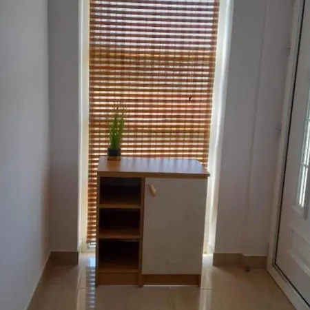 Nyaraló Four Bedroom Anita With Terrace