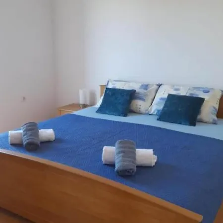 Four Bedroom Anita With Terrace